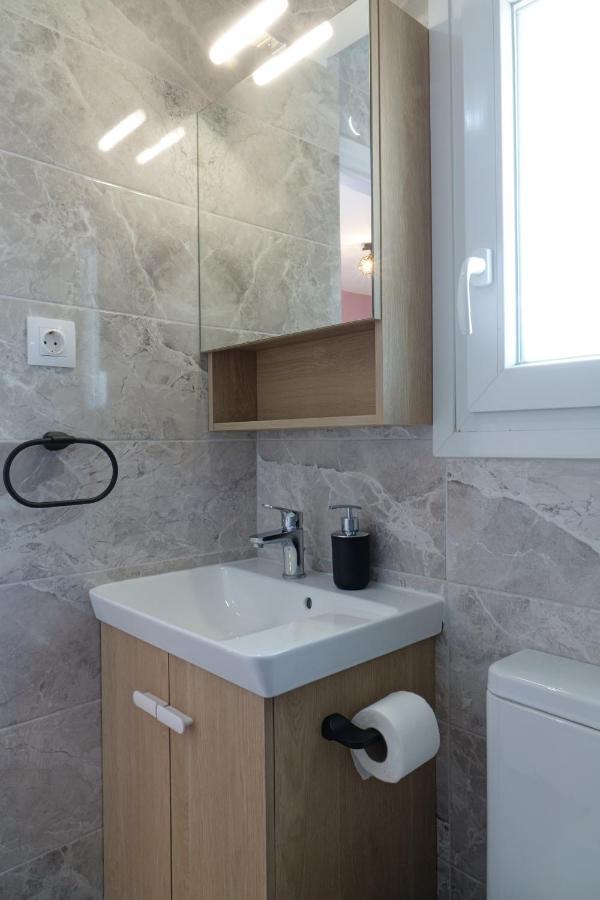 Cozy Studio In Koukaki Athens By Zain Eksteriør billede